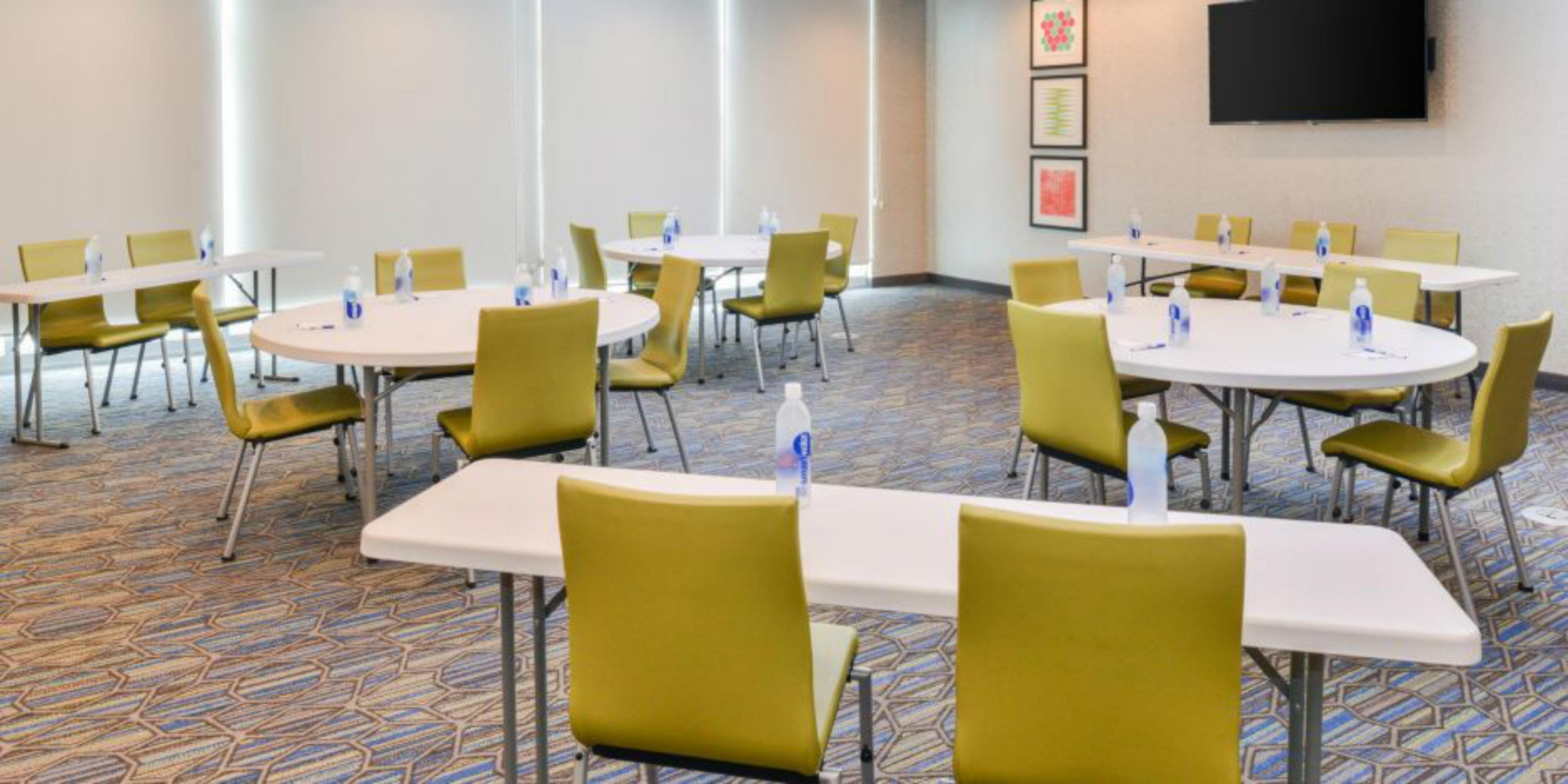 Holiday Inn Express - Alliance By Ihg Exterior foto
